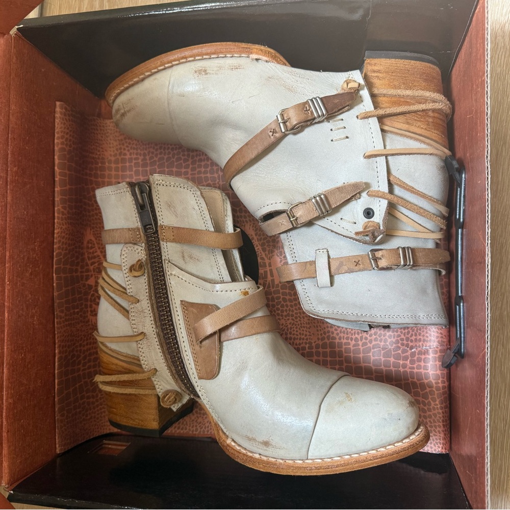 Freebird Crue Bootie - Stylish Leather Ankle Boots with Straps